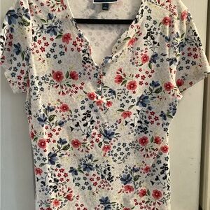 Floral Short Sleeve V-Neck Top in White with Pink & Blue Flowers